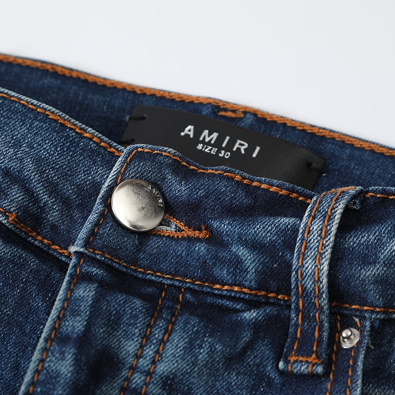 
                      
                        AMIRI JEANS Y260
                      
                    