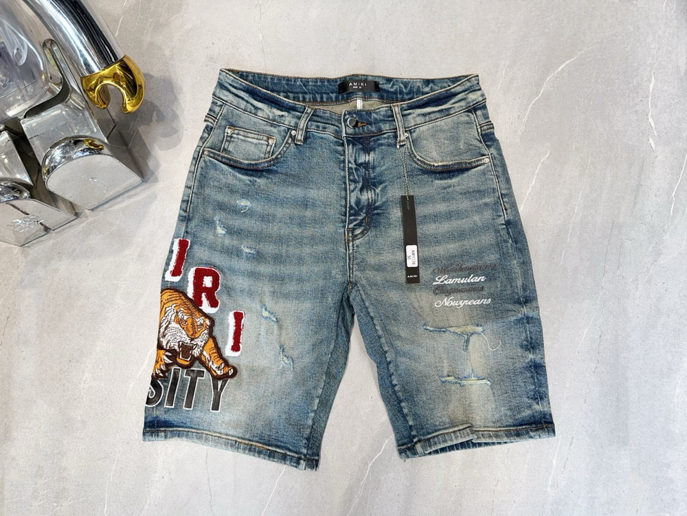 
                      
                        AMIRI JEANS Y275
                      
                    