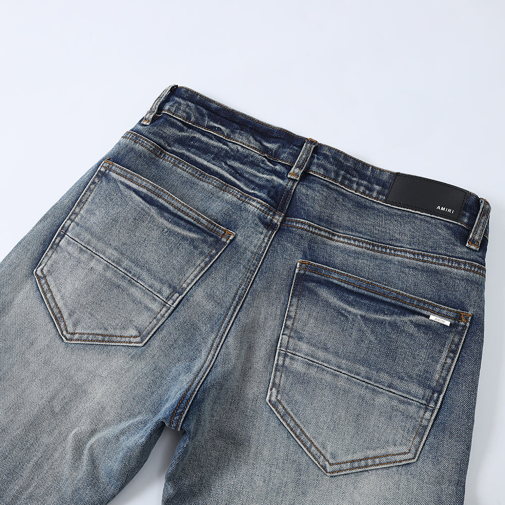 
                      
                        AMIRI JEANS Y232
                      
                    