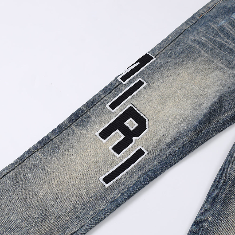 
                      
                        AMIRI JEANS Y222
                      
                    