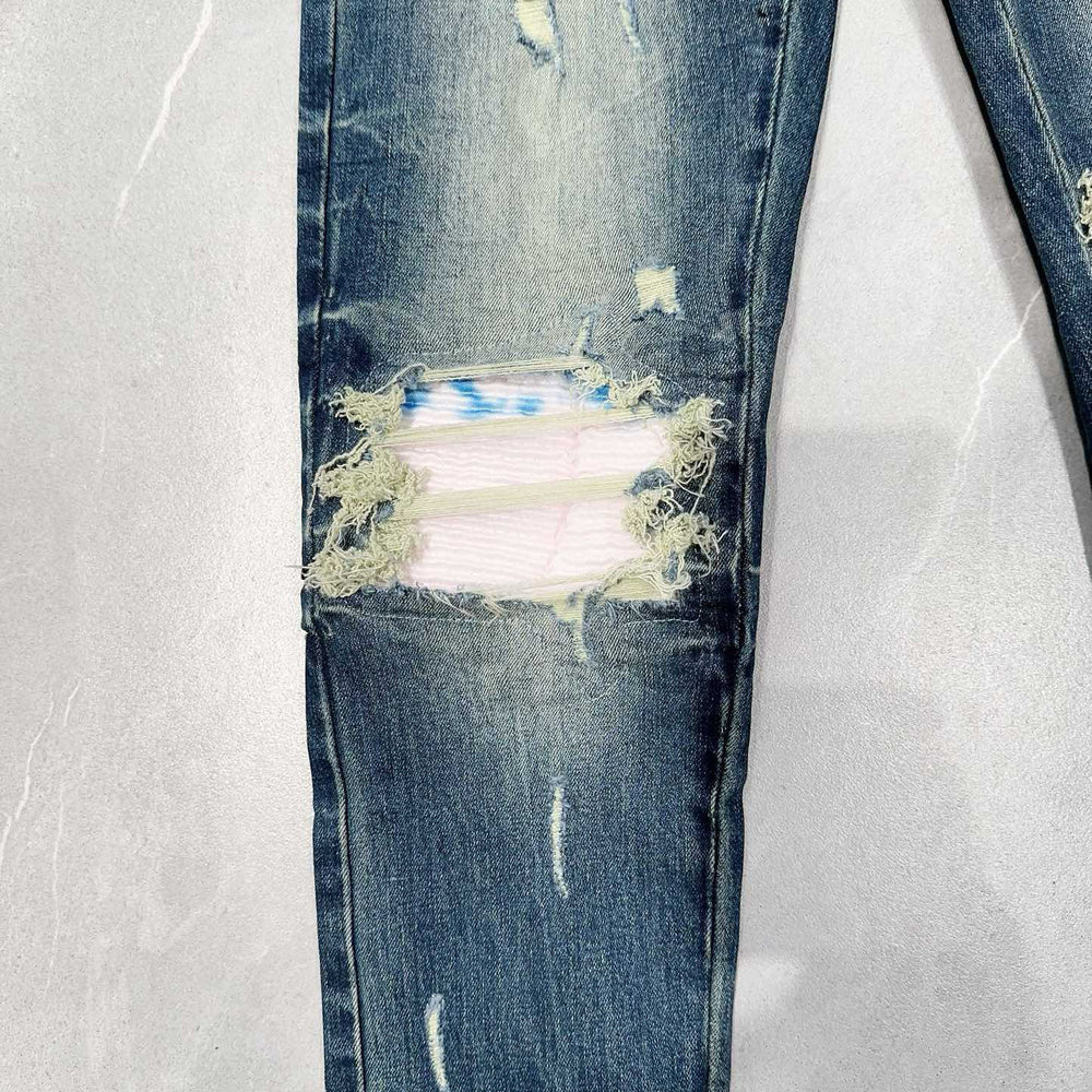 
                      
                        AMIRI JEANS Y296
                      
                    