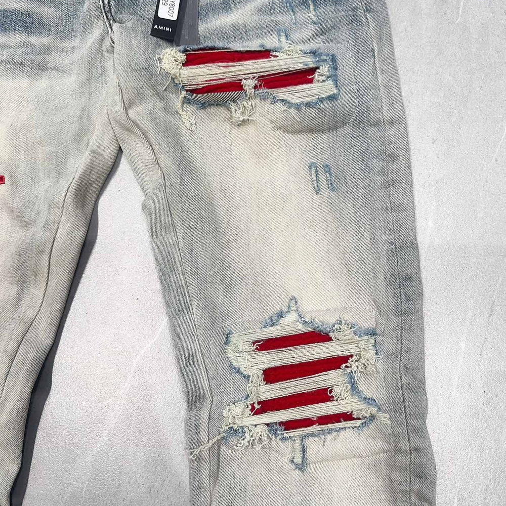 
                      
                        AMIRI Jeans Y312
                      
                    