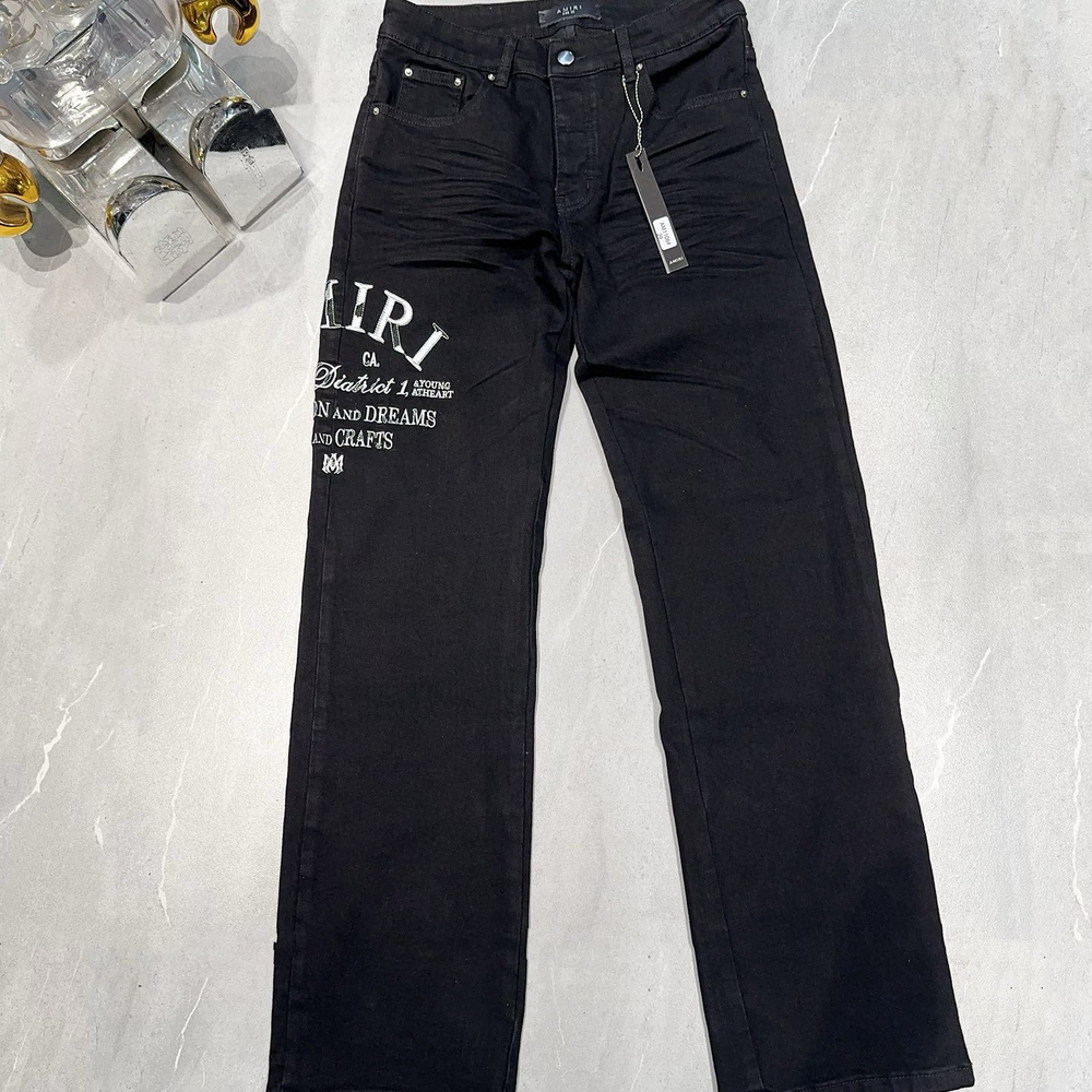 
                      
                        AMIRI JEANS Y285
                      
                    