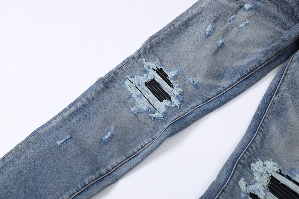 
                      
                        AMIRI JEANS Y183
                      
                    