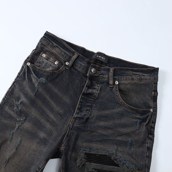 
                      
                        AMIRI JEANS Y253
                      
                    