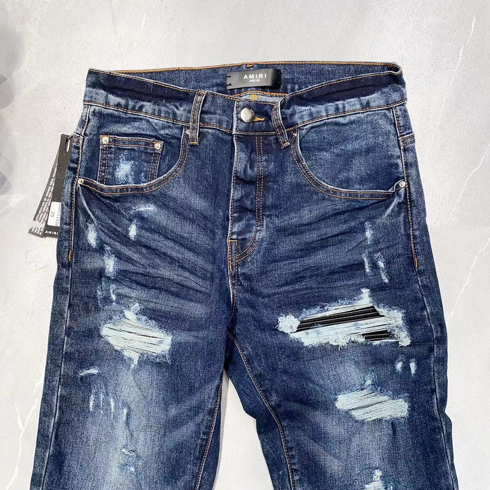 
                      
                        AMIRI JEANS Y187
                      
                    