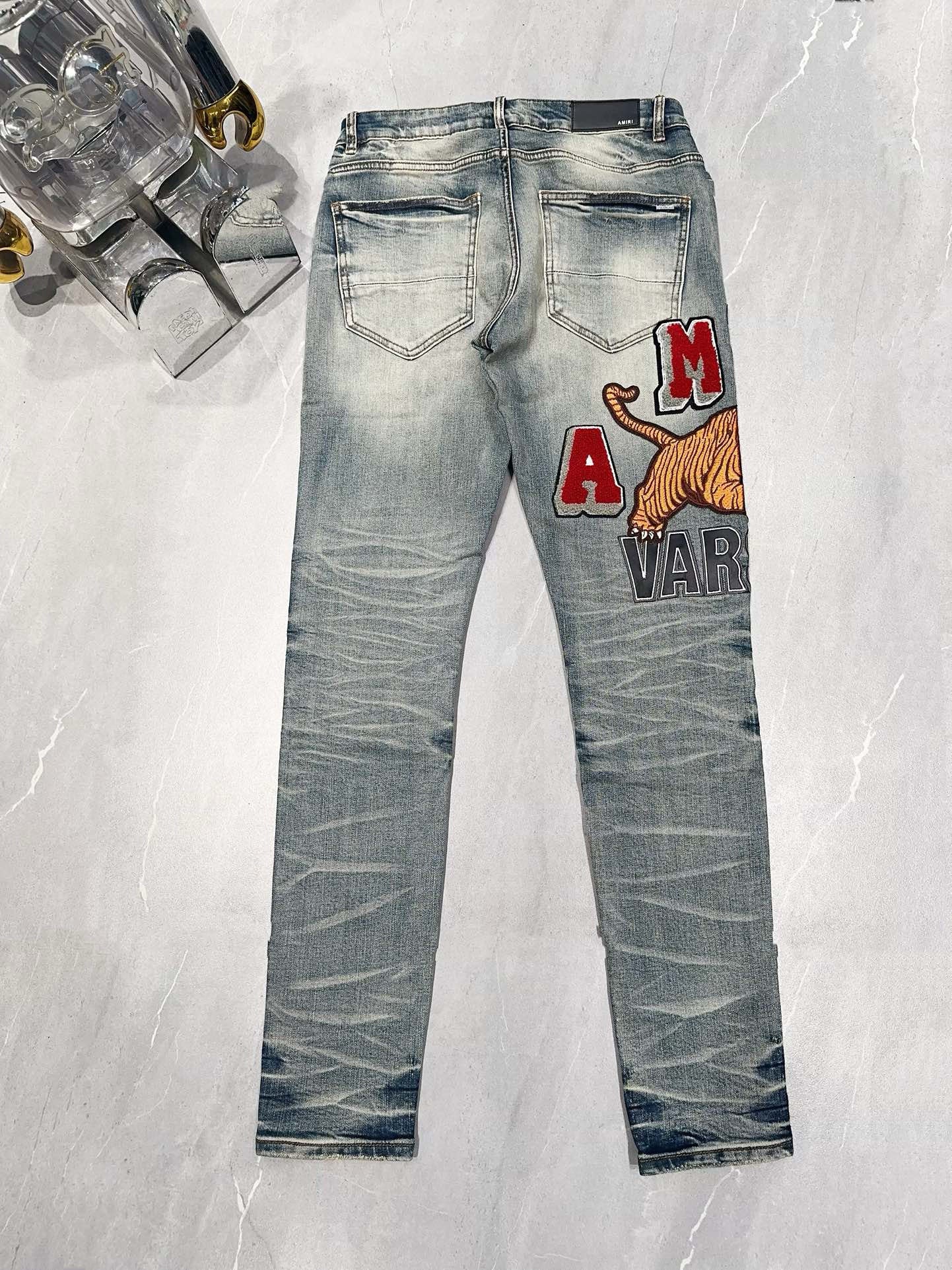 AMIRI JEANS Y306