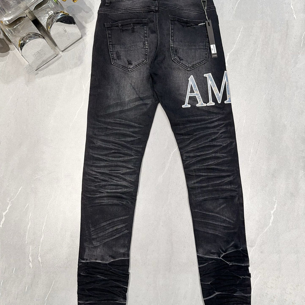 
                      
                        AMIRI JEANS Y284
                      
                    