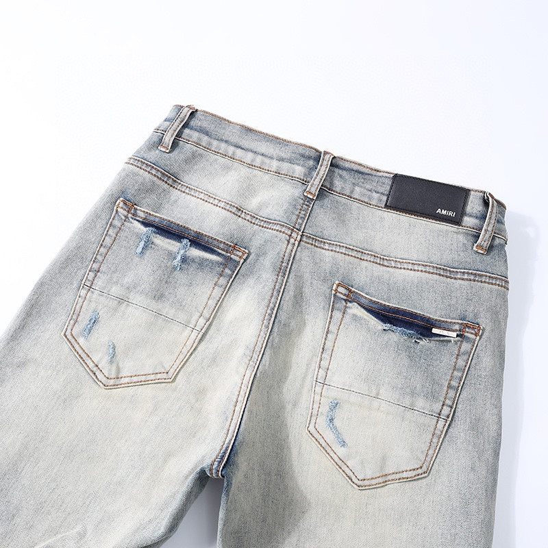 
                      
                        AMIRI JEANS Y186
                      
                    