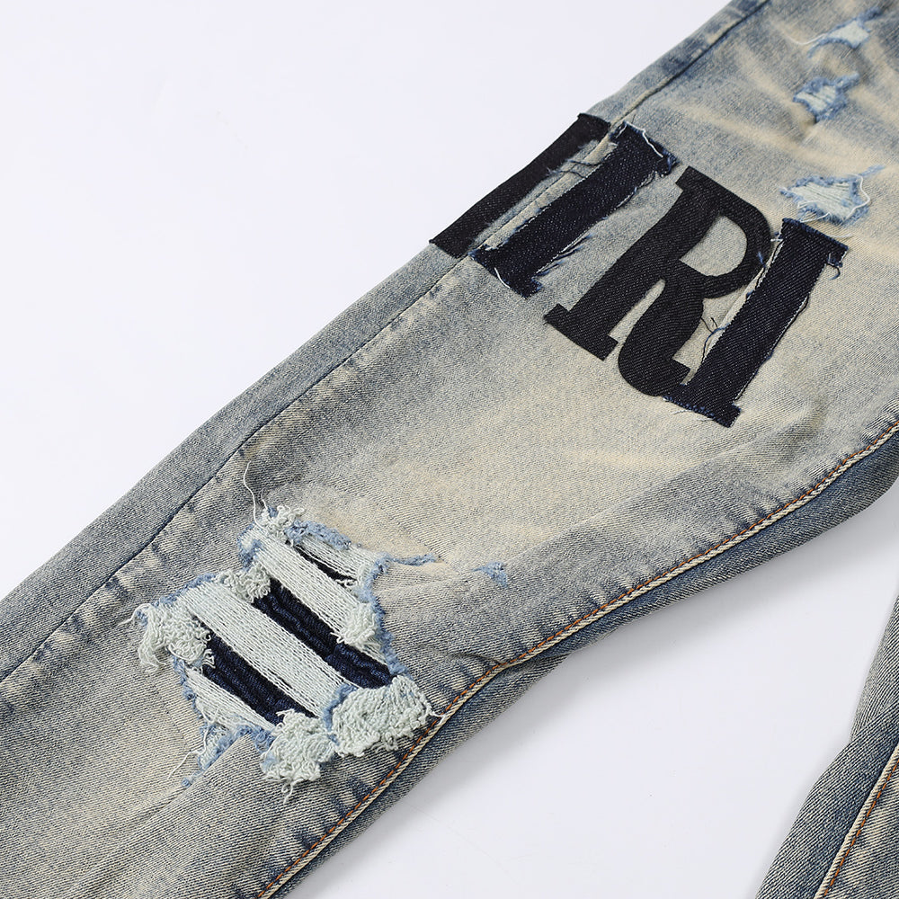 
                      
                        AMIRI JEANS Y248
                      
                    