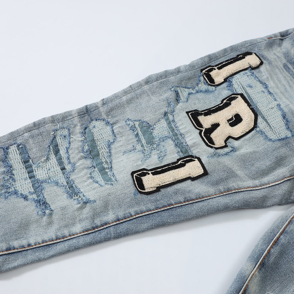 
                      
                        AMIRI JEANS Y124
                      
                    