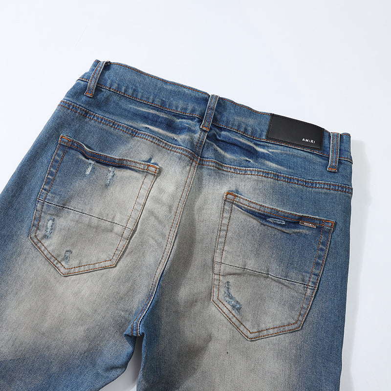 
                      
                        AMIRI JEANS Y230
                      
                    