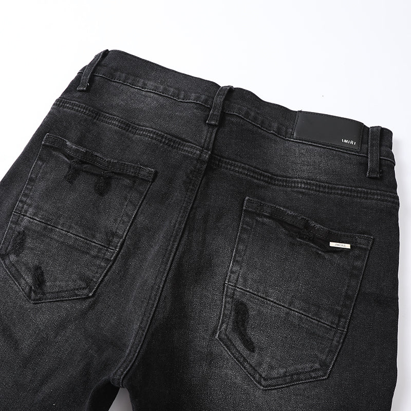 
                      
                        AMIRI JEANS Y305
                      
                    