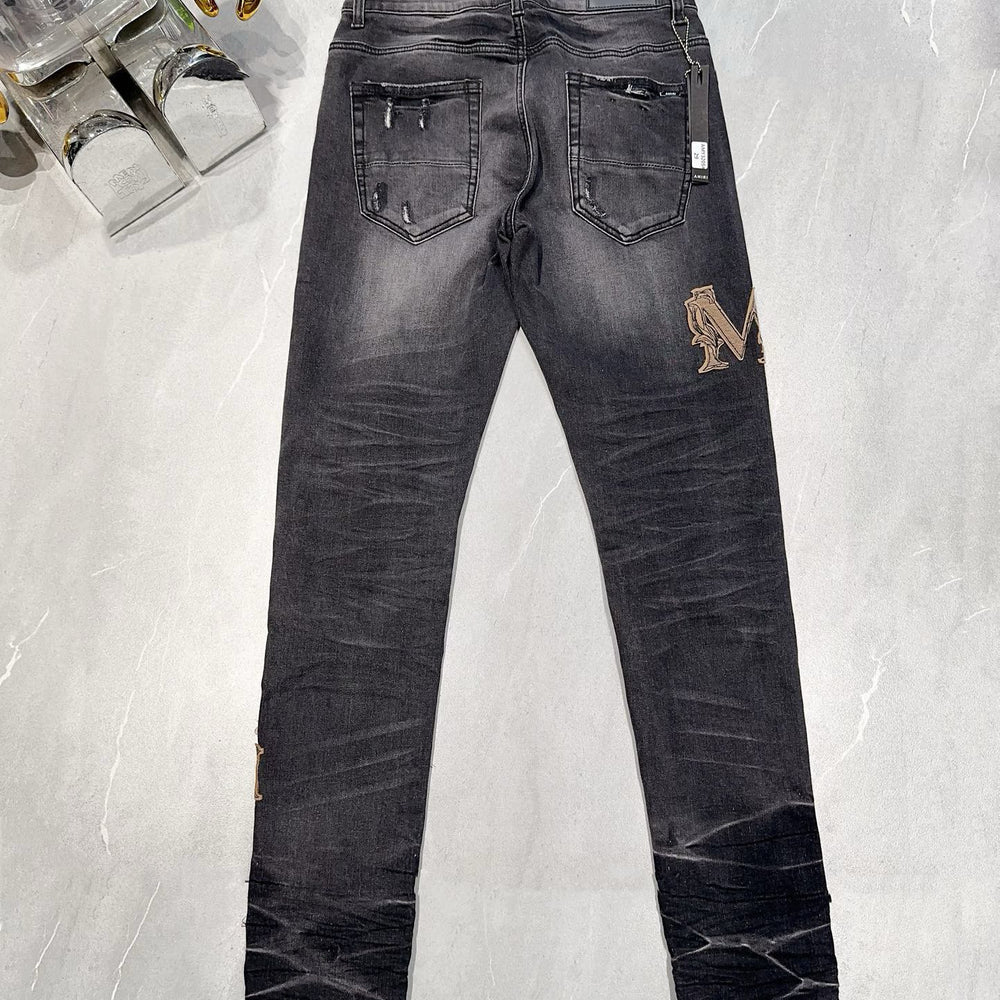 
                      
                        AMIRI JEANS Y283
                      
                    