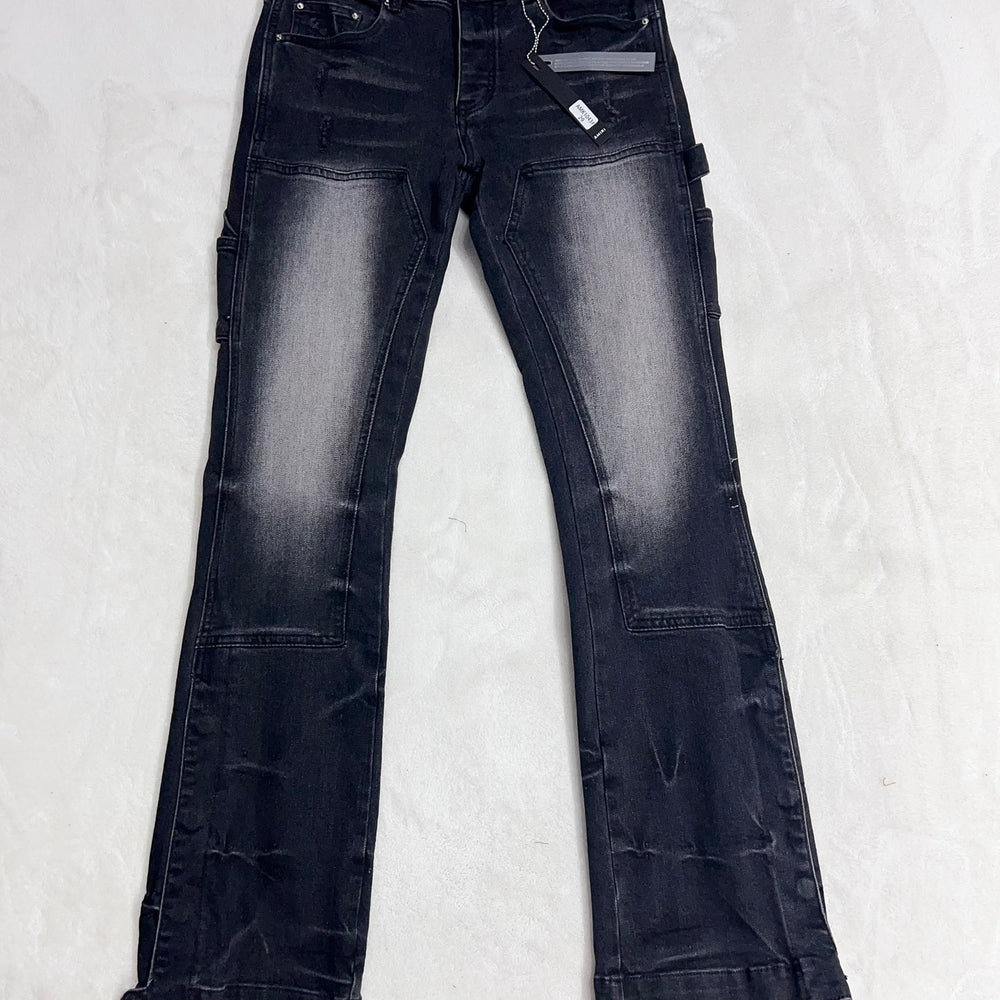 
                      
                        AMIRI JEANS Y256
                      
                    