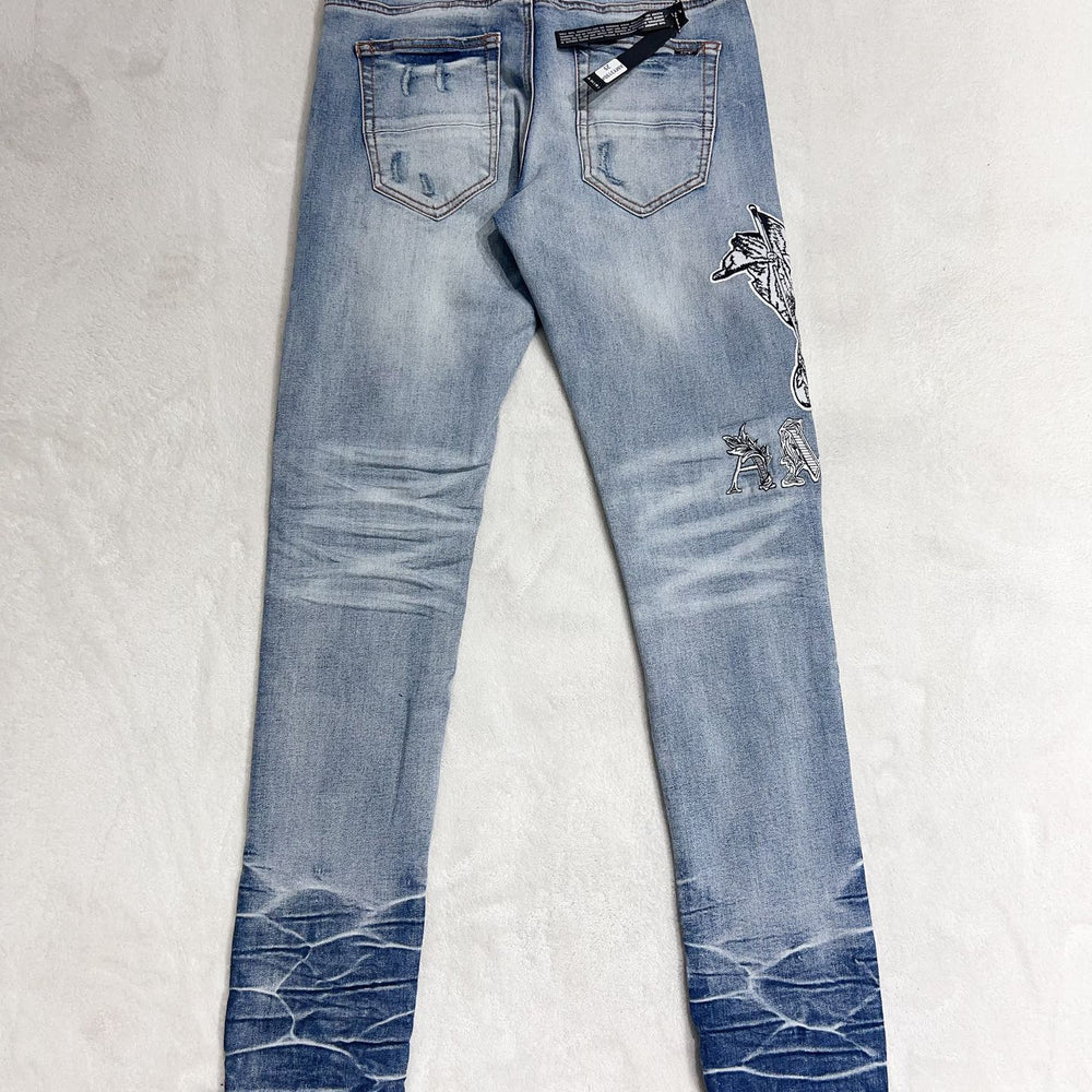 
                      
                        AMIRI JEANS Y266
                      
                    