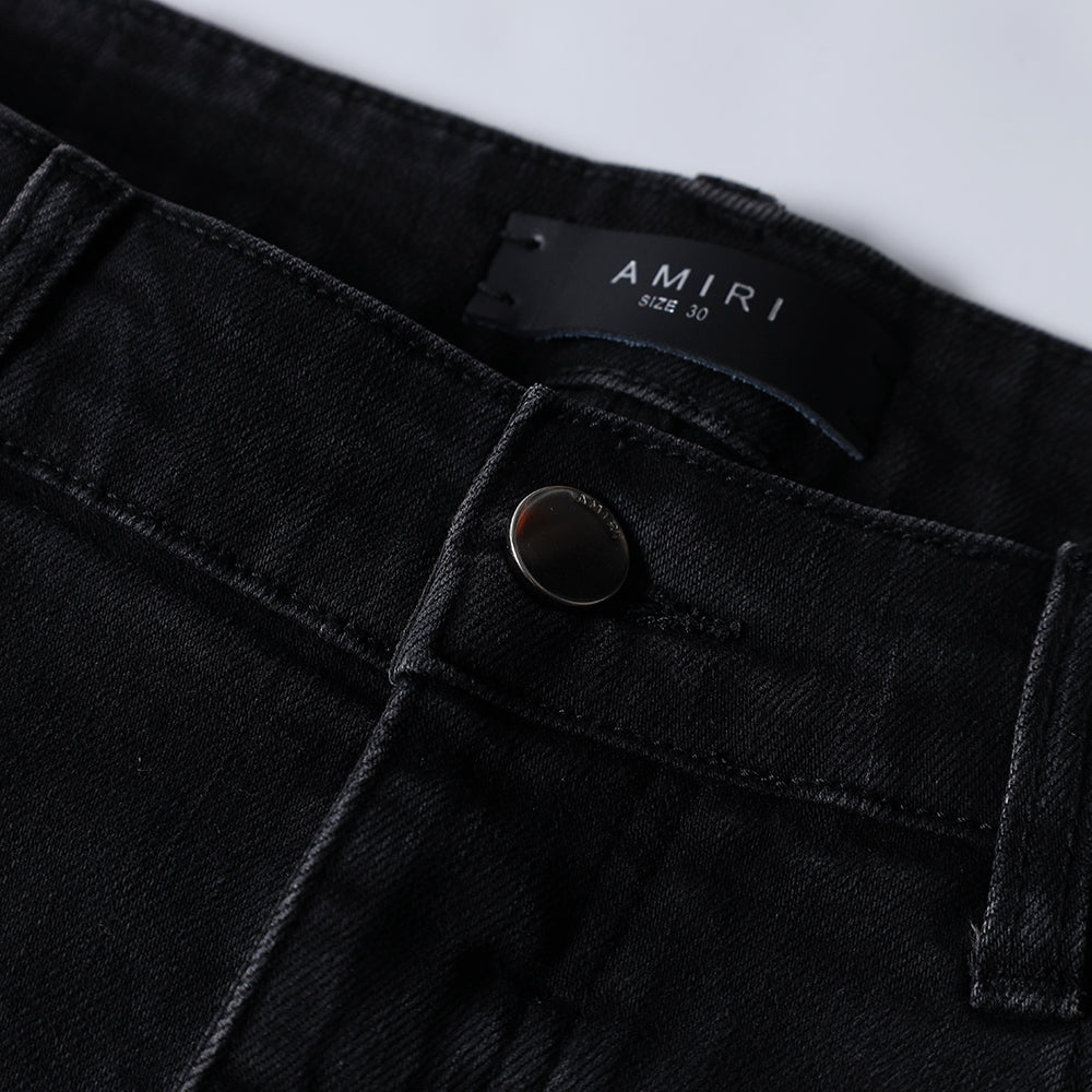 
                      
                        AMIRI JEANS Y256
                      
                    