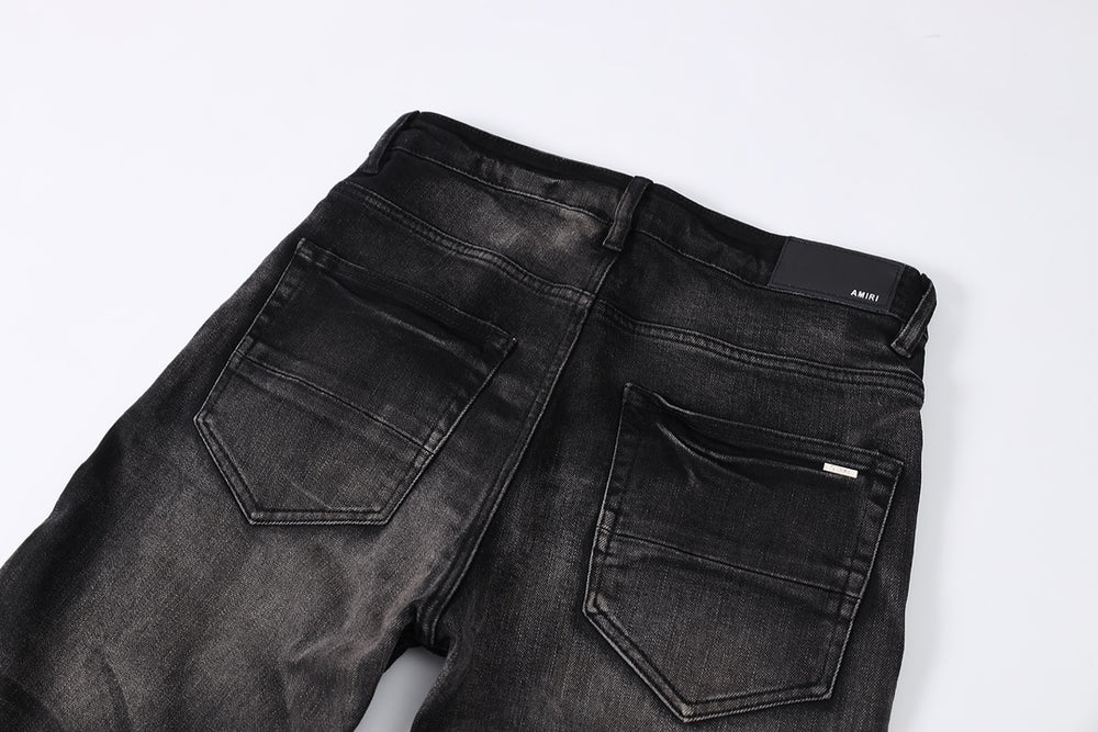 
                      
                        AMIRI JEANS Y179
                      
                    