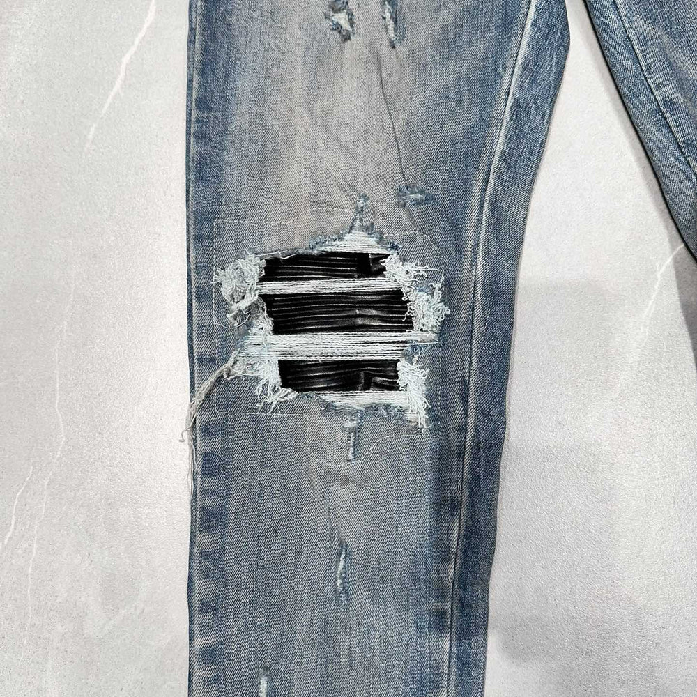 
                      
                        AMIRI JEANS Y297
                      
                    