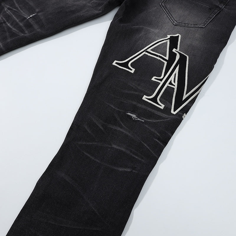 
                      
                        AMIRI JEANS Y190
                      
                    