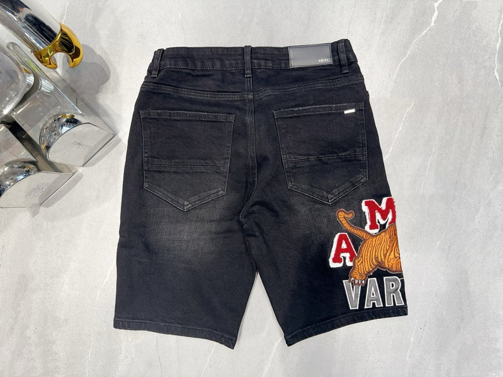 
                      
                        AMIRI JEANS Y288
                      
                    