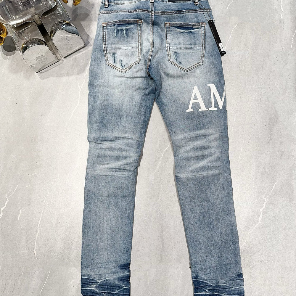 
                      
                        AMIRI JEANS Y290
                      
                    